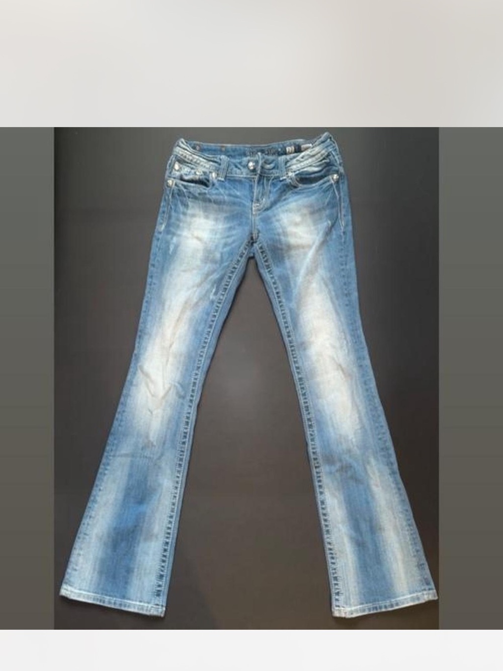 RARE VINTAGE Miss Me Women’s Light Blue Embroidered Jeans